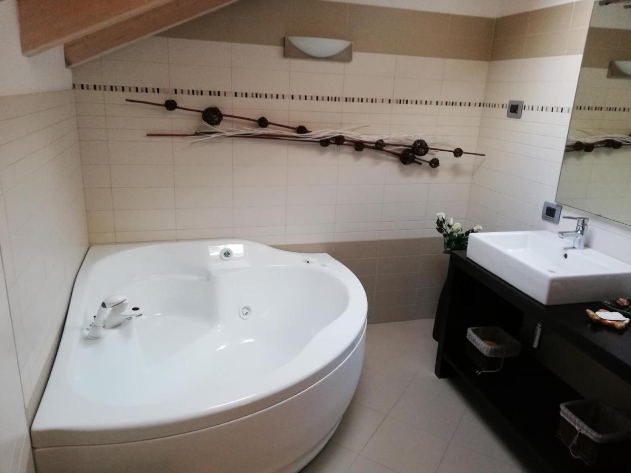 הוילה Torcegno Casa Di Ronchi מראה חיצוני תמונה